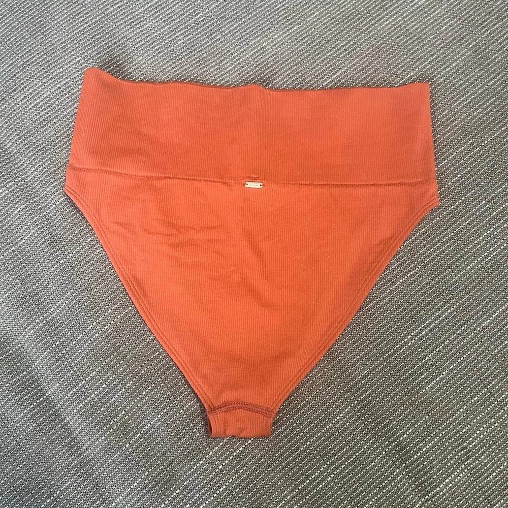 PINK Victoria’s Secret (NWOT) High Waisted Halter Seamless Ribbed Bikini Set - Picture 6 of 6